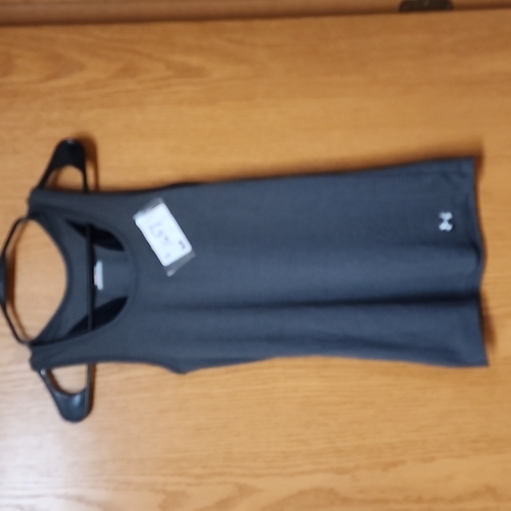 Under Armour Black Tank Top womens s great condition number 1657